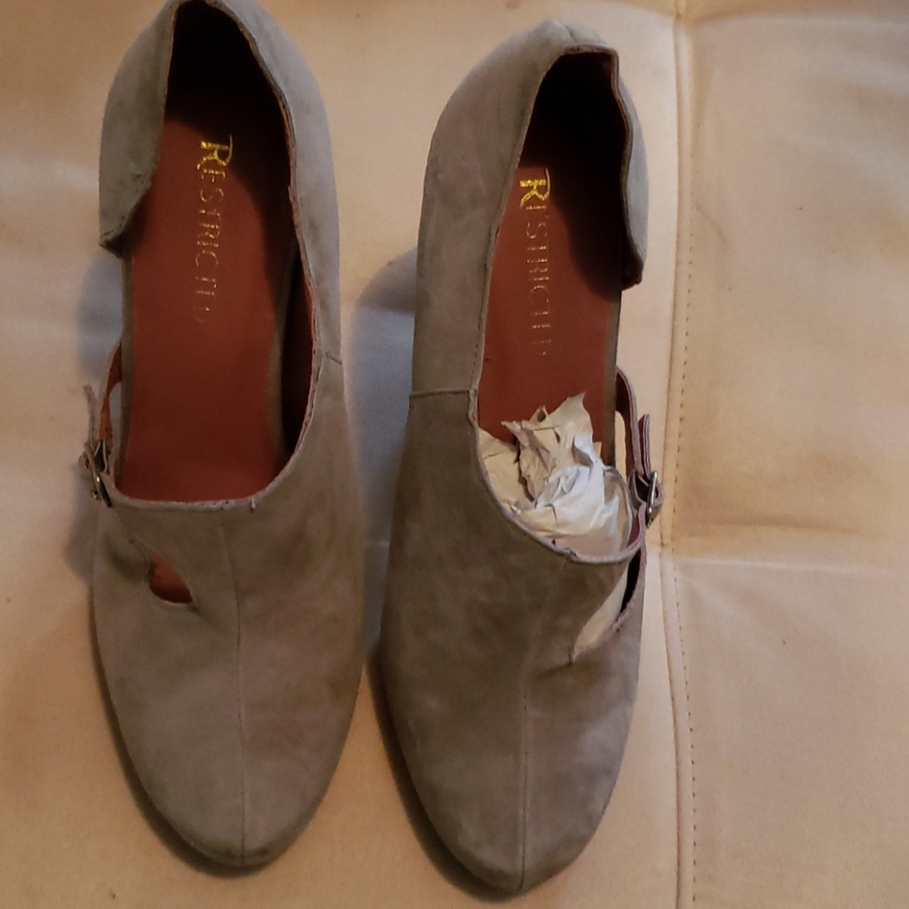 Restricted Grey Heels
